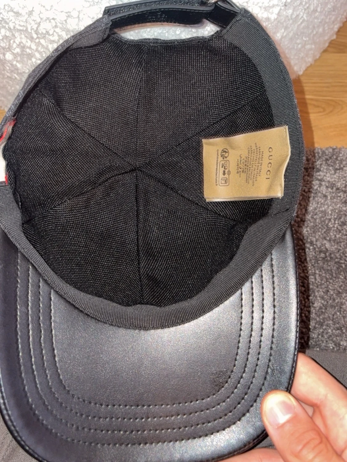 Svart keps från Gucci med GG-mönster - 6