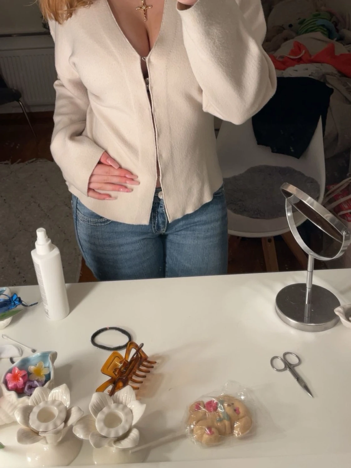 Beige kofta med v-ringning