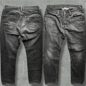 Our Legacy Jeans - Snygga Our Legacy jeans i storlek 32/32 men passar som 30/30 (se mått) Modellen är 183cm. Midja 38cm, Längd 98cm, Benvidd 16,5cm. Skriv vid funderingar💬  