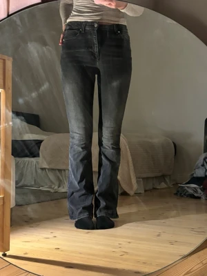 Flared jeans  - Flared jeans från Zara 