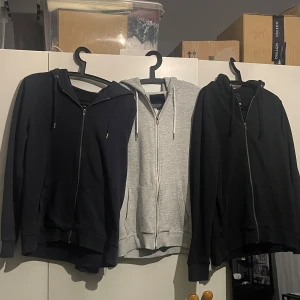 3st Lager 157 tröjor (ALLA INGÅR) - ✨Säljer 3st lager 157 tröjor i bra skick✨ALLA ÄR I STORLEK/S.🙌🏻 Bara skriva vid minsta fundering eller mer bilder😁