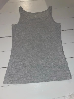 Grått linne  - Grått basic linne