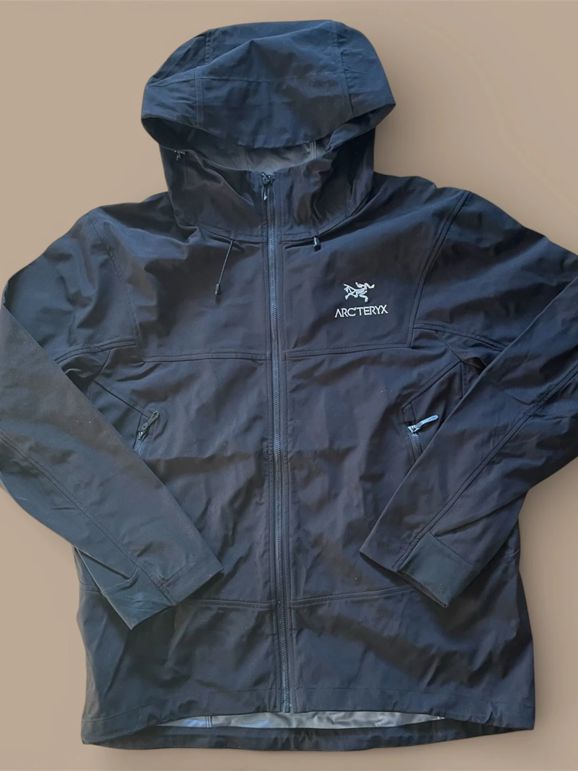 Svart vindjacka från Arc'teryx