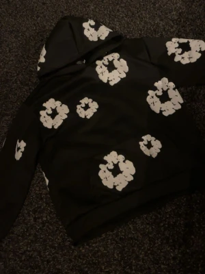 Denim tears set - Ett helt nytt denim tears dress i storlek s topp skick fåtal använd(;