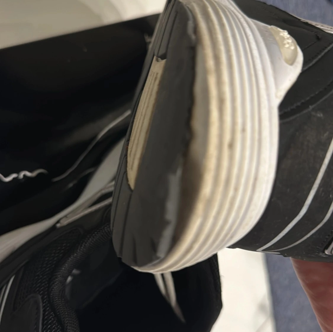 Säljer ett bra b30 str 43 - 4