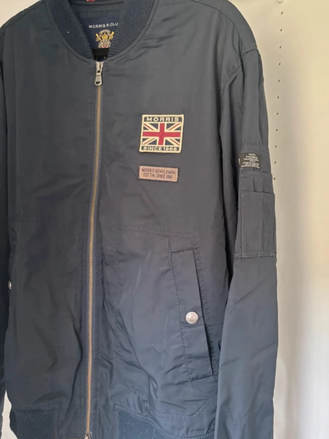 Morris jacka  - 3
