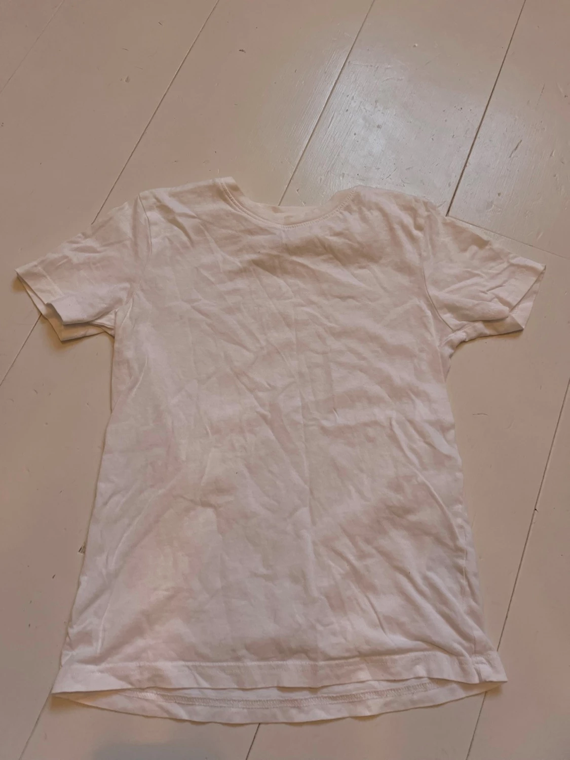 Vit basic t-shirt i bomull