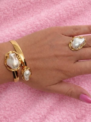 Guldfärgat armband och ring med pärldetaljer - Oanvända