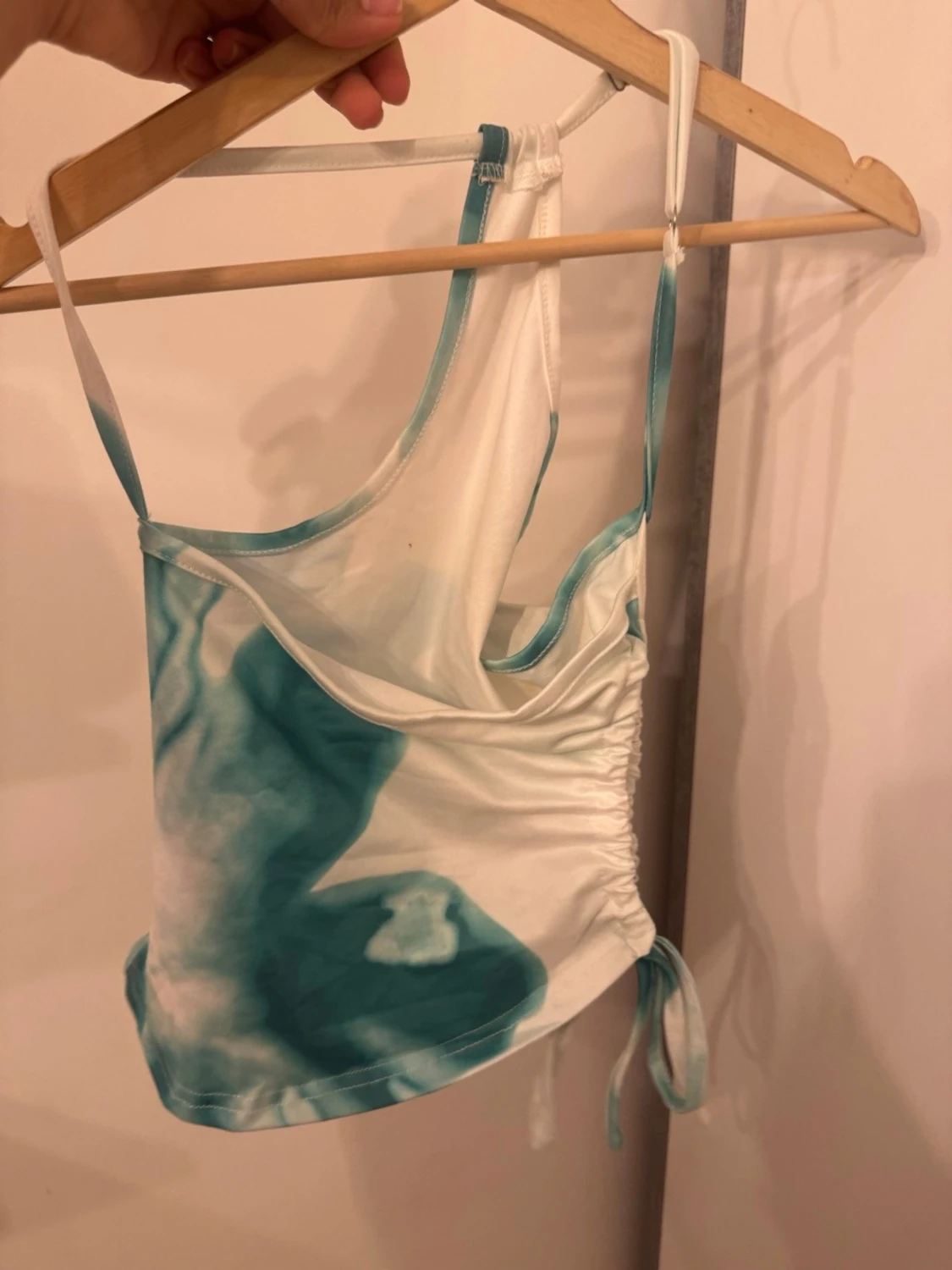 Vit och turkos linnetopp med knyt med matchade kjol - 2