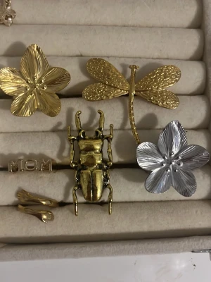 Ringar - Snygga ringar! Alla är justerbara förutom MOM ringen❤️50-100 per ring