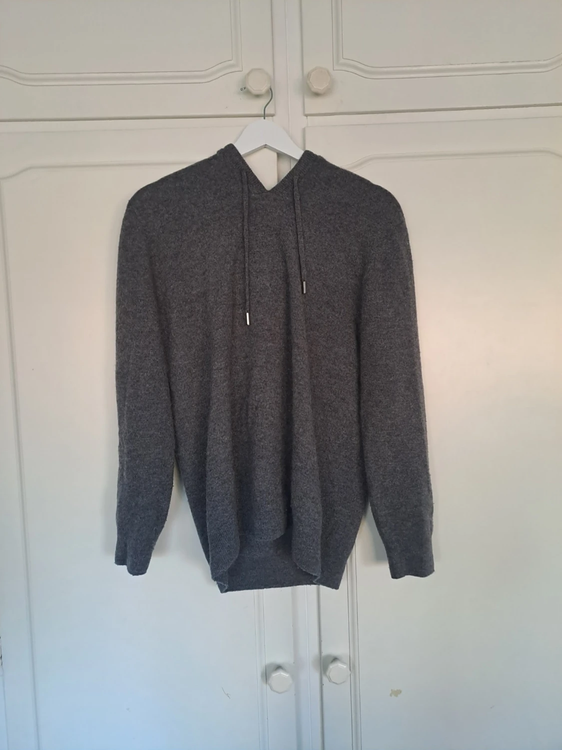 Grå merinoull hoodie  - 3