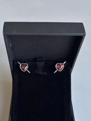 Maria Nilsdotter Pierced Heart Earrings Inspired! - Inspired Earrings from Maria Nilsdotters. The earrings is never used and 100% rust- and nickel-free. If you have any questions, feel free to reach out ☺️