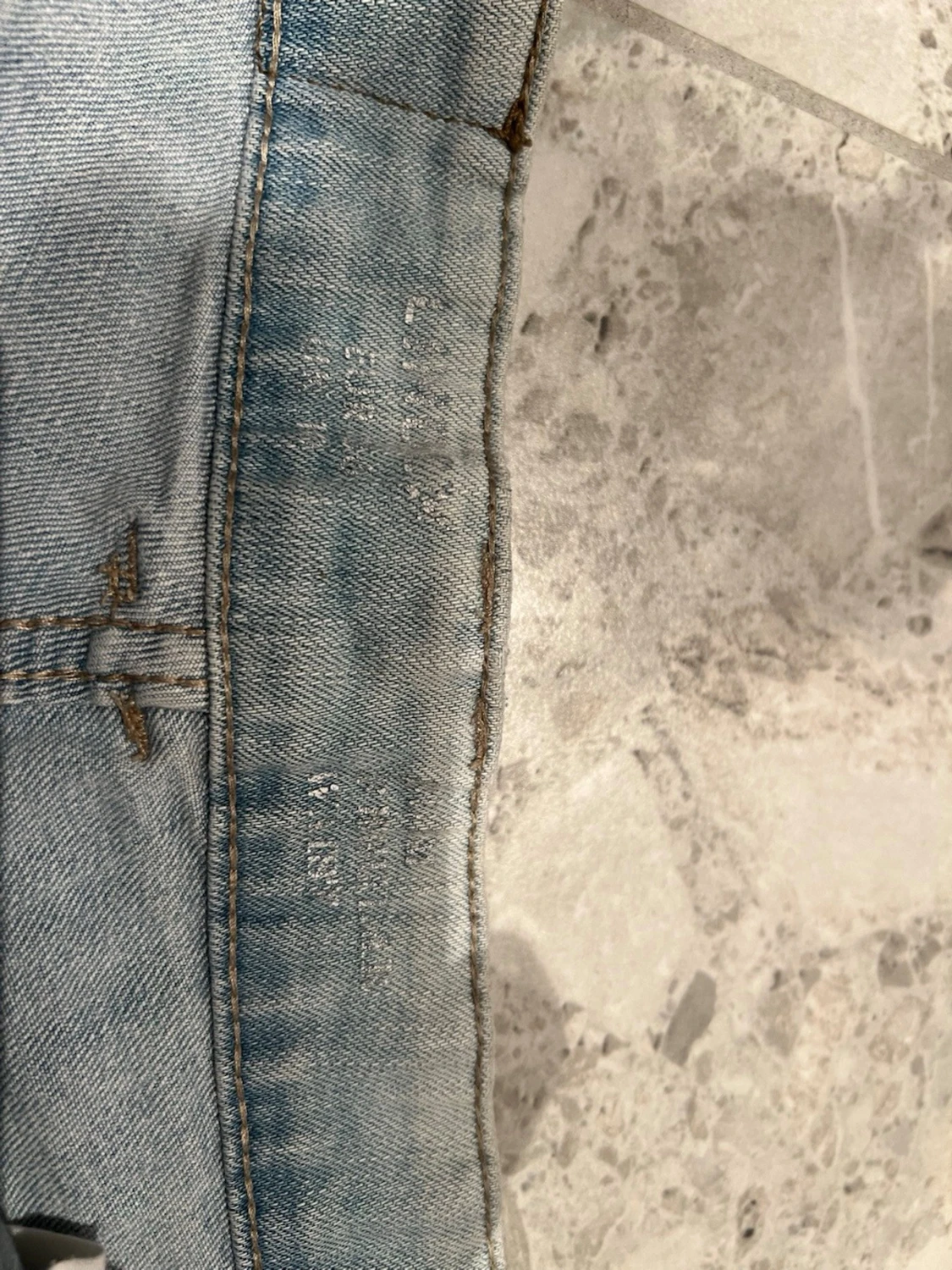 Ljusa lågmidjade shorts  - 2