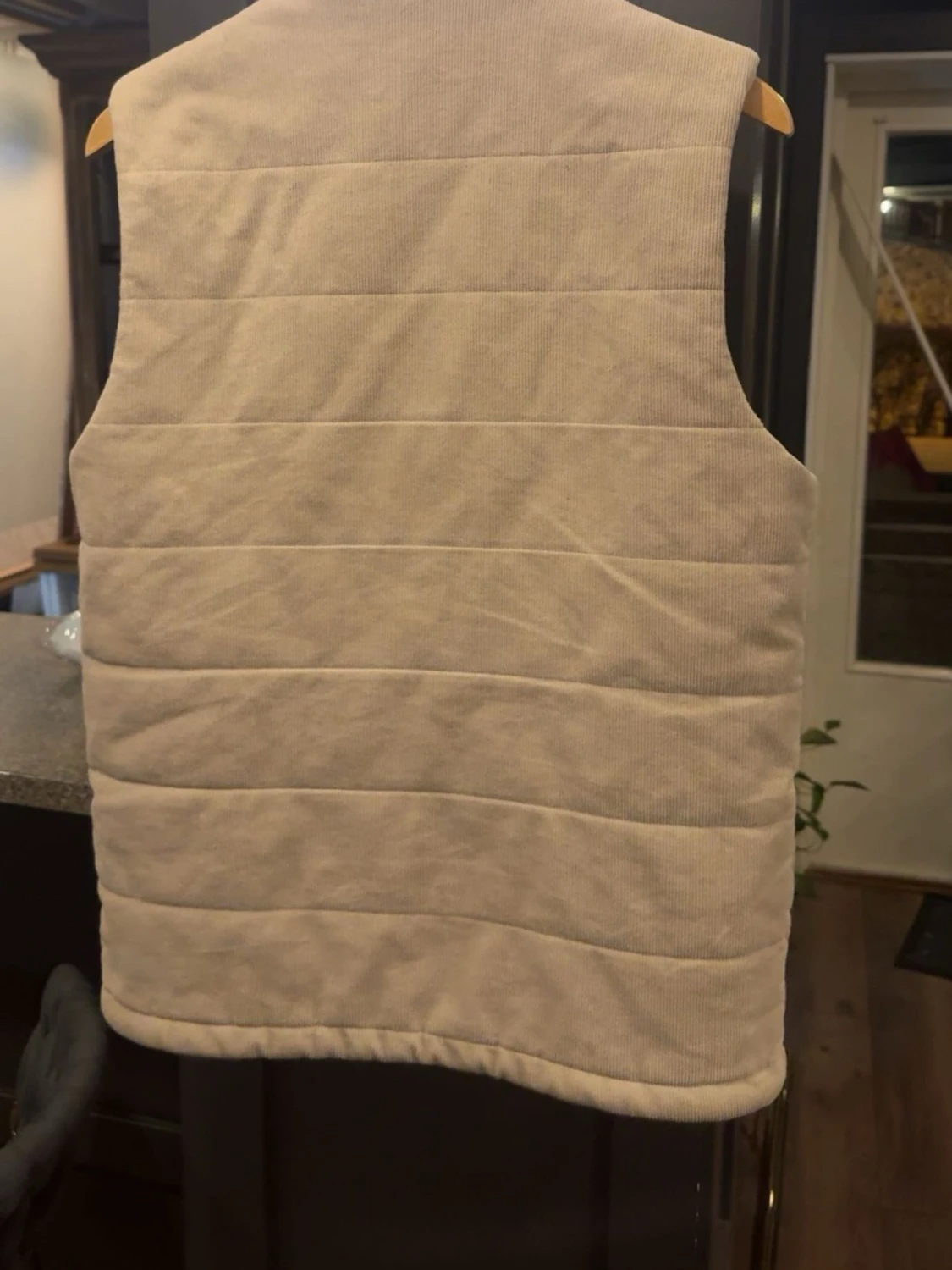 John Henric väst  - 2