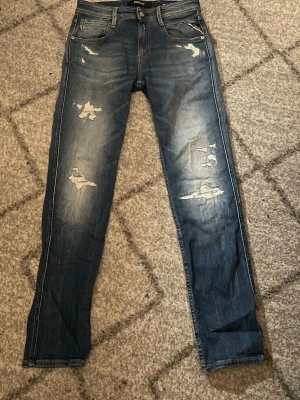 Replay anbass 28/30 - Replay anbass jeans 28/30 grymt skick!
