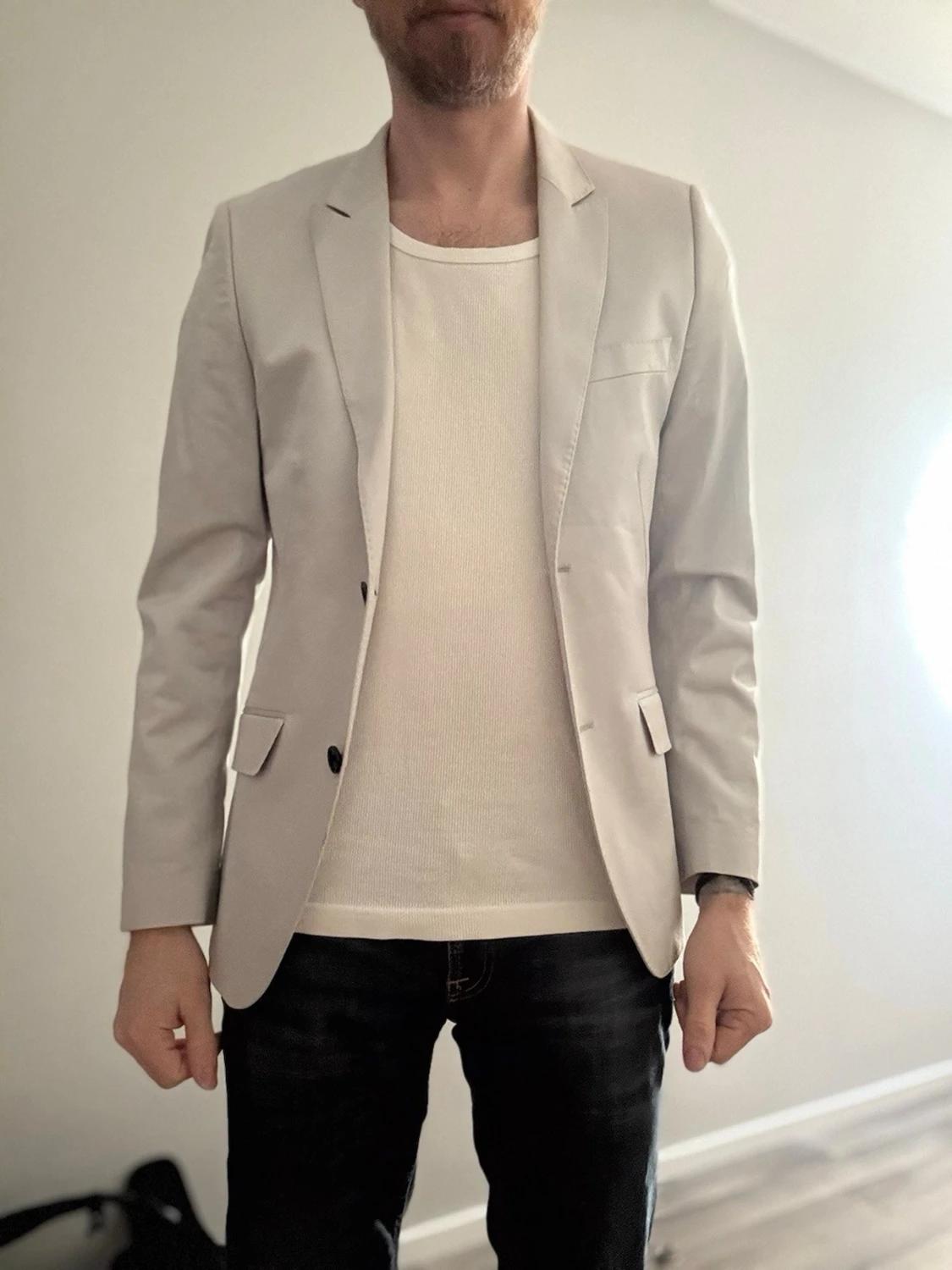 Silverglansig kavaj med två knappar