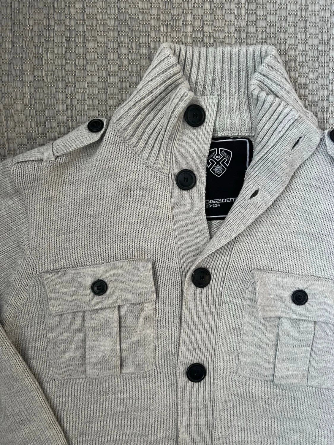 Ljusgrå stickad cardigan med fickor - 2