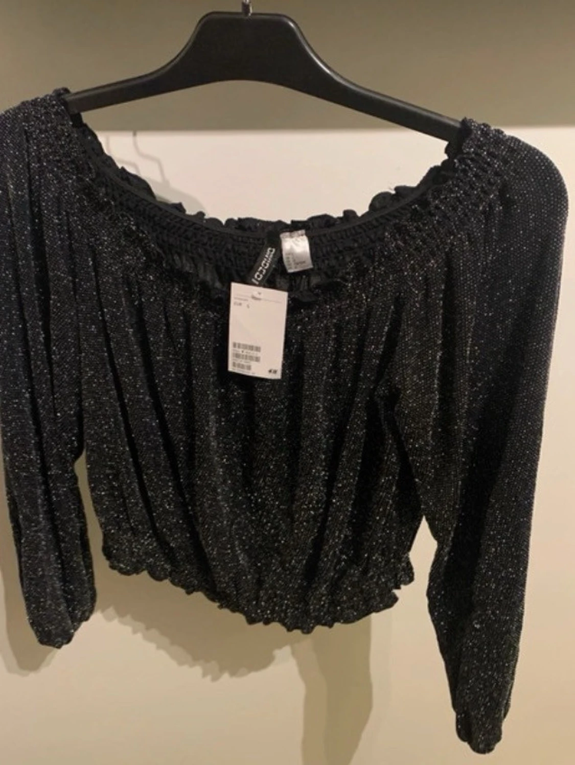 Svart glittrig offshoulder topp - 1
