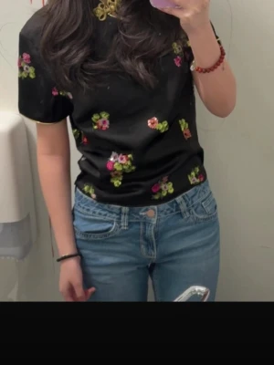 Qipao top y2k - Bought in China. Worn twice, good condition. Size is S but I think it's more fits for xs. Wide about 40cm length about 56cm