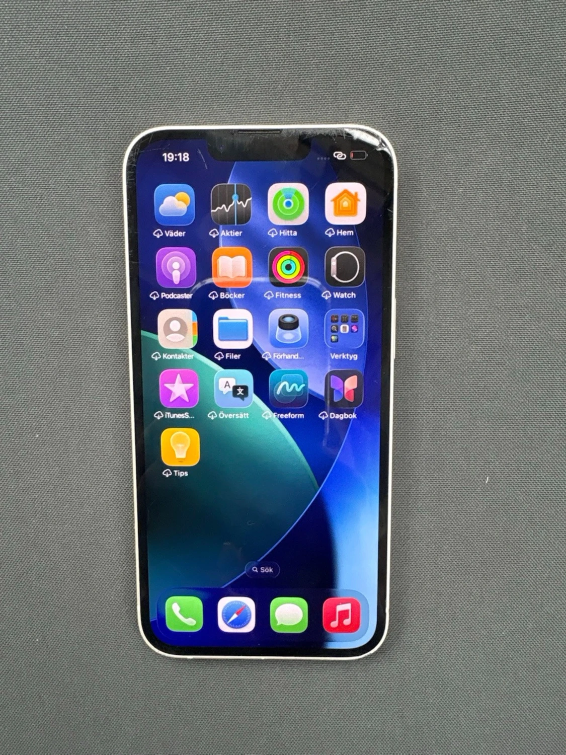 Vit iPhone 13 - 2