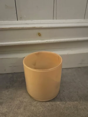 Ljusbehållare - Vårig och somrig ljusbehållare. Säljer på grund av flytt och rensning 🥰