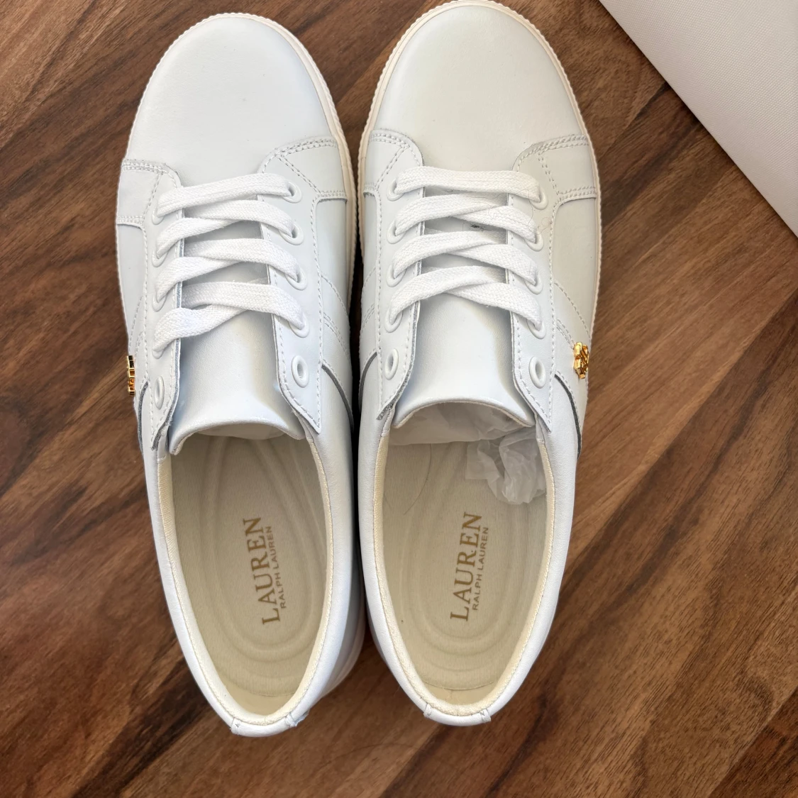 Vita sneakers från Lauren Ralph Lauren - 1