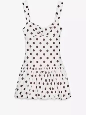 Vit prickig klänning - INTRESSE KOLL!!!