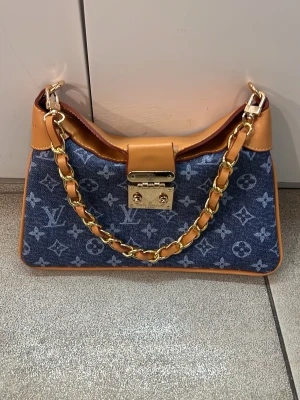 Snygga väskan  - fina väskan 