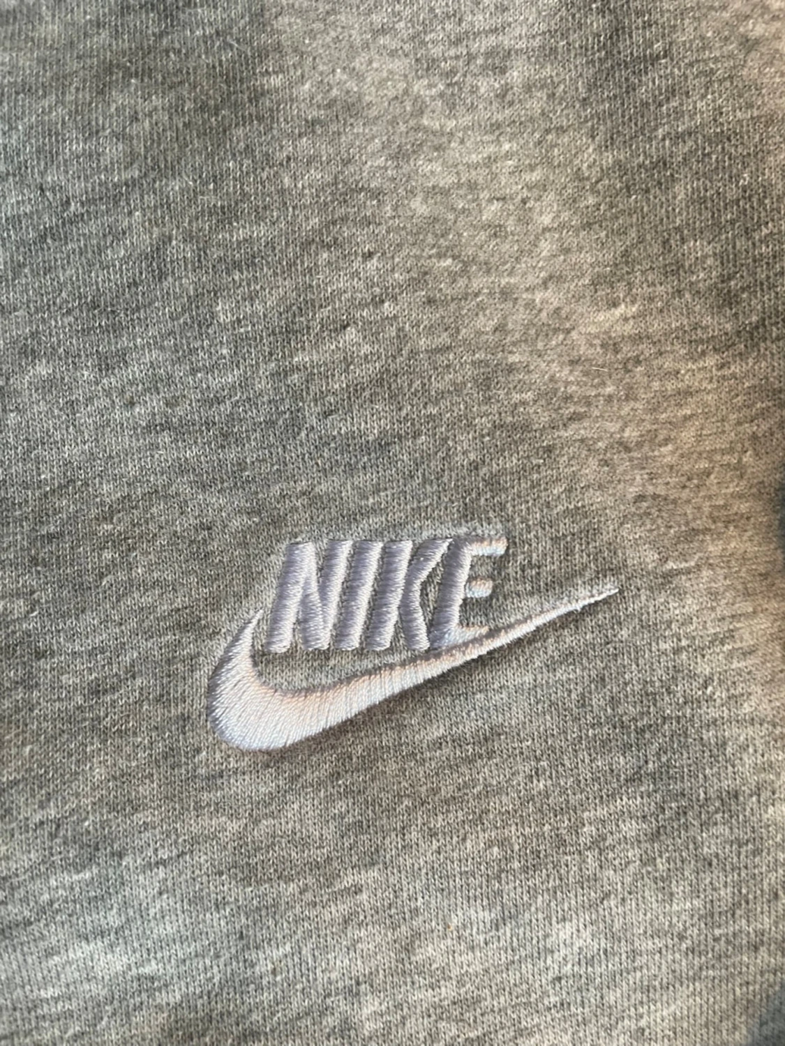 Grå sweatshirt från Nike - 1