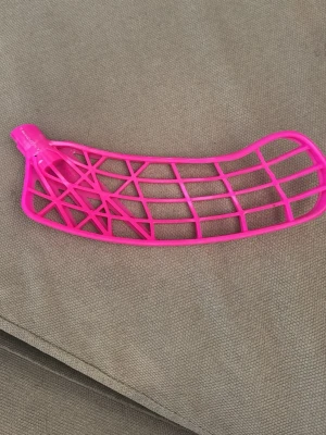 Salming Trident PP - Snyggt Salming Rosa Magenta i PP plast 