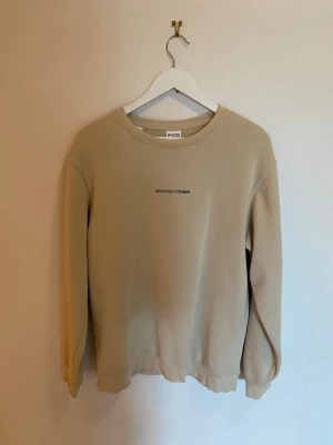 Sweatshirt Selected Homme - Sweatshirt från Selected Homme i storlek M