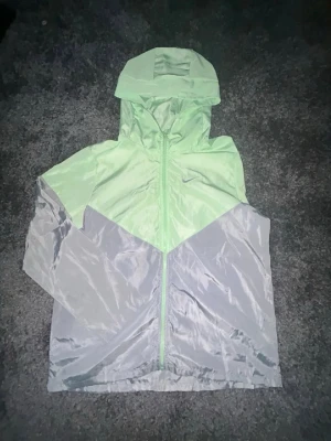 Nike sommarjacka - Storlek XS