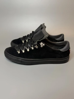 Diemme Skor - ‼️VI TAR EJ BYTEN‼️ Diemme sneakers | Skick: 8.5/10 | Storlek EU 43  | ingår Skopåse & Box | Fraktar inom 24H efter köp på köparens bekostnad 📦💨 | Hör av dig vid minsta fråga eller fundering 