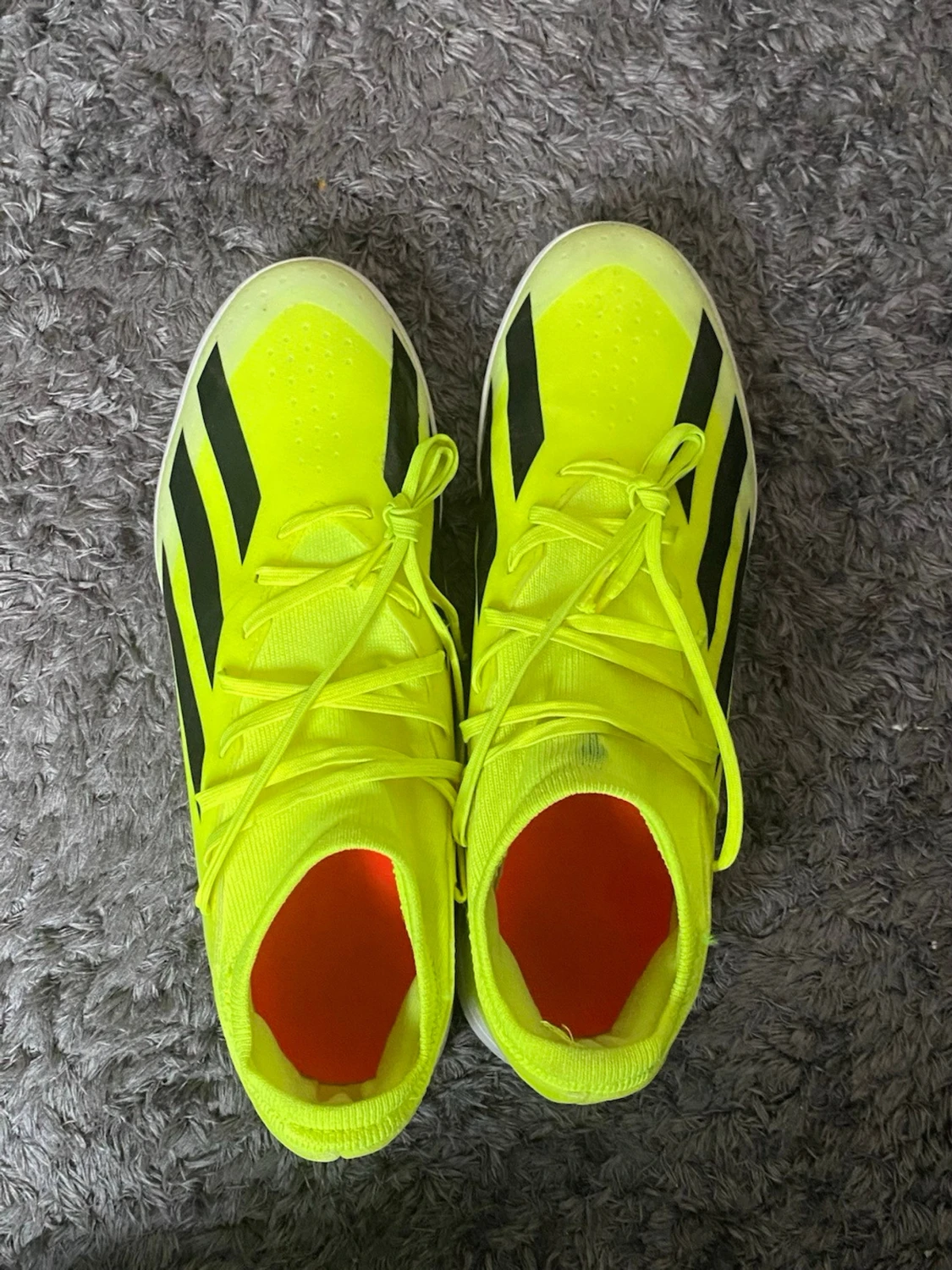 Neongula Adidas fotbollsskor inomhus  - 1