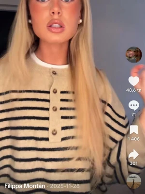 SUPERSÖT ZARA STICKAD TRÖJA❤️🥰🥰 - Säljer denna stickade Zara tröja som är på bilden fast med polo krage🫰🫰 super skön och fin nu inför våren, den är i superfint skick och har knappt nopprat!! Säljer pga jag behöver pengar❤️❤️ säljer den för 180kr! Löp och köp