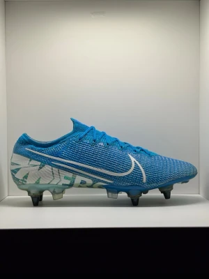Nike Mercurial Vapor 13 - Nike Mercurial Vapor 13 Elite SG ”Racer blue” 🩵  Size- 9.5 US/ 43 EU 🇪🇺   Condition- 9.3/10
