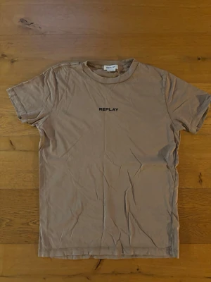 t-shirt Replay - Mycket bra skick, str M