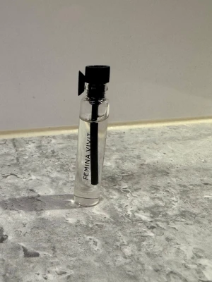 Essnce - Femina vivit  - Essnce - Femina vivit