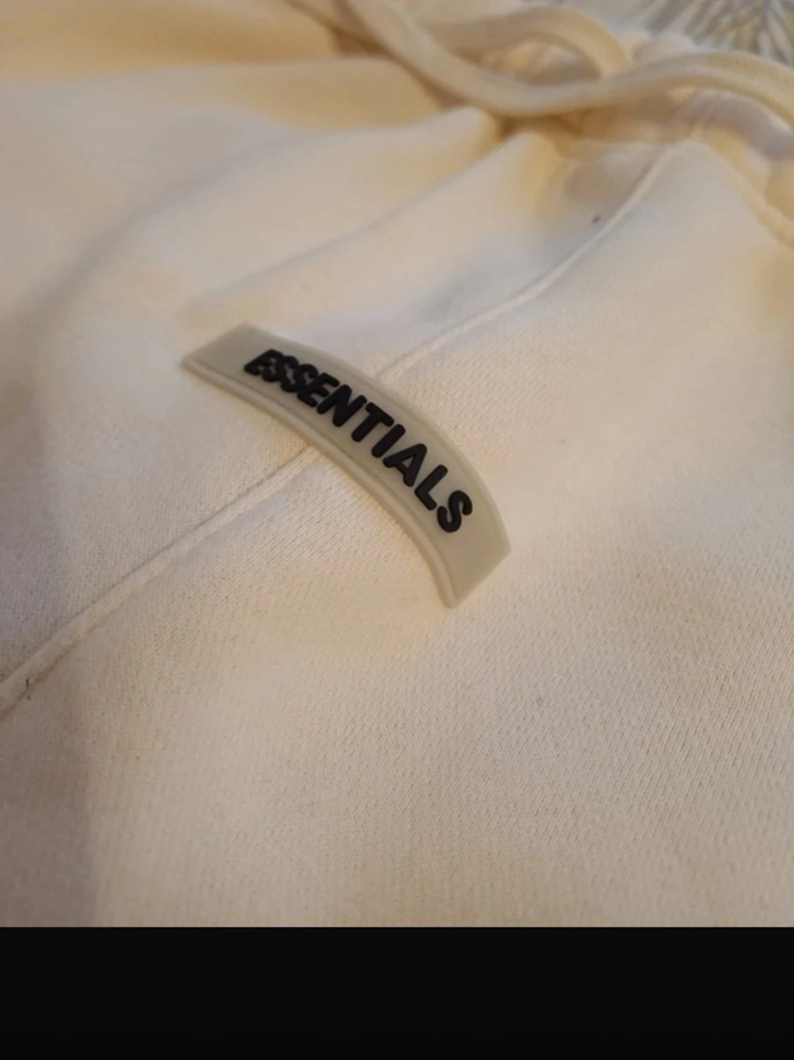 Beige shorts från Fear of God Essentials - 2