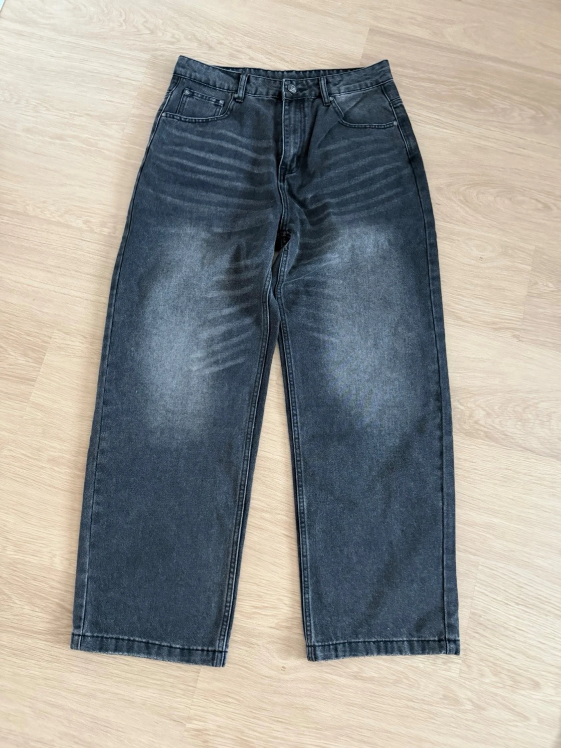 Svarta loose fit jeans med tryck - 1