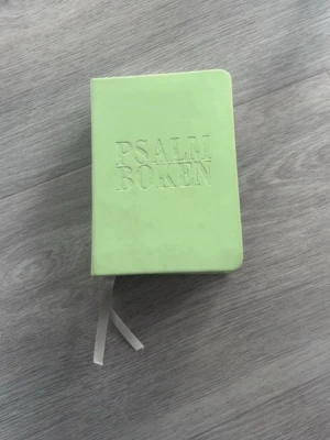 Psalm bok - Fint skick, nypris 260kr