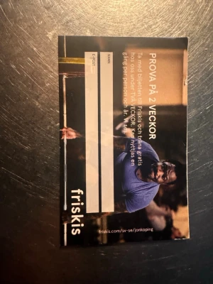 Friskis & Svettis - Ett prova på-kort från Friskis som ger gratis träning i två veckor, kan användas på alla gymanläggningar i Sverige.