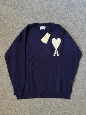 AMI Navy blue sweater - Size M, true to size. Very comfortable and fits perfectly.