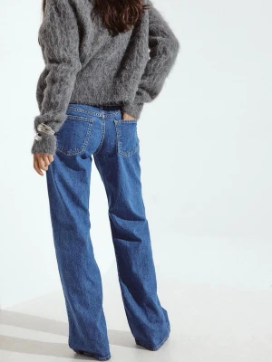 Blå lågmidjade jeans - Superfina blå lågmidjade jeans från NA-KD💕storlek 36