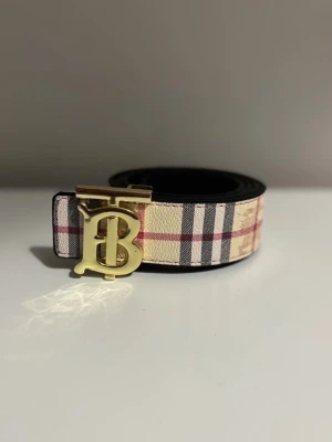 Burberry bälte - Helt ny
