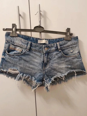 Lågmidjade jeans short - Snygga jeans short perfekt sommaren outfits