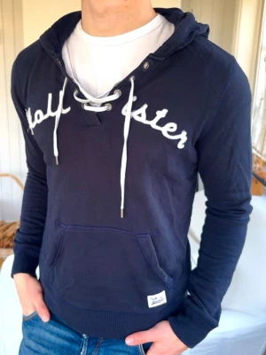 Hollister hoodie M -  modell: 182cm 72kg 