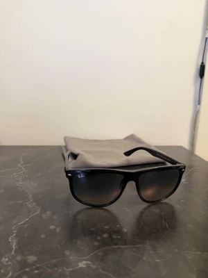 Rayban boyfriend - Säljer mina as feta raybans då jag köpt nya!