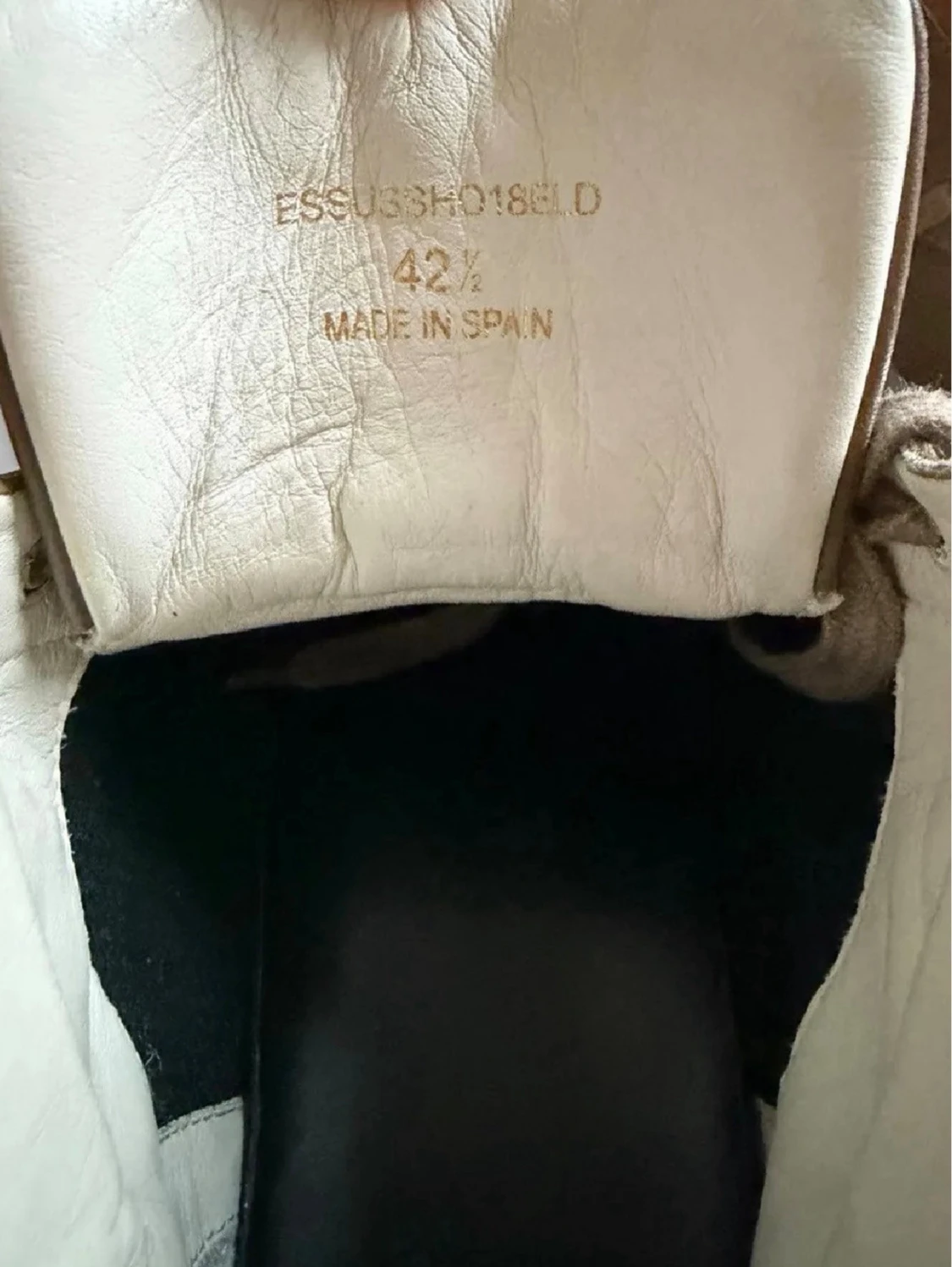 BURBERRY SKOR - 3