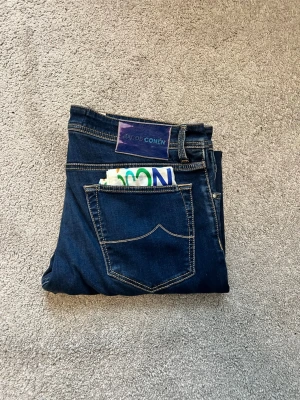 Jacob cohen jeans  - Helt nya, scarf följer med, stolek 38, slim/regular fit
